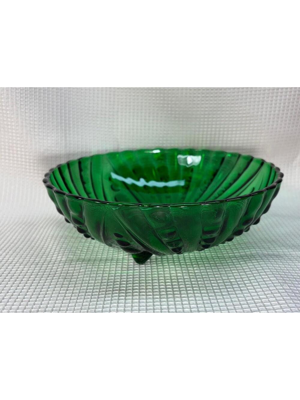 175 - vintage Anchor Hocking Burple glass bowl vibrant emerald or forest green
